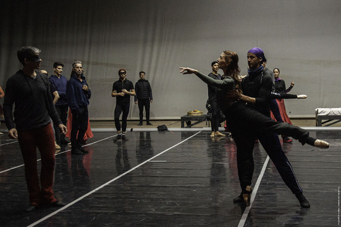 Convocatoria a audición abierta para bailarinas y bailarines en el Teatro Argentino