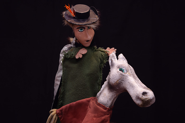 “El caballero sin caballo”. Teatro de títeres.