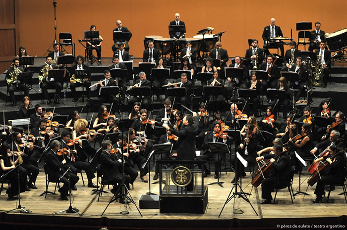 Concierto sinfónico vocal bajo la dirección de Carlos Vieu