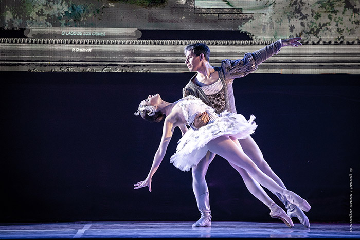 Pas de deux de "El lago de los cisnes"- Ballet Estable del Centro Provincial de las Artes Teatro Argentino 