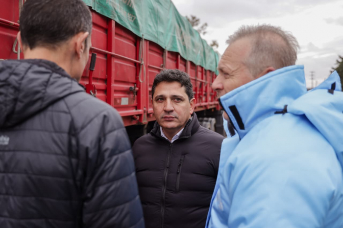 El Ministro Marinucci en el operativo de cargas sobre Ruta 24. El Ministro Marinucci en el operativo de cargas sobre Ruta 24.