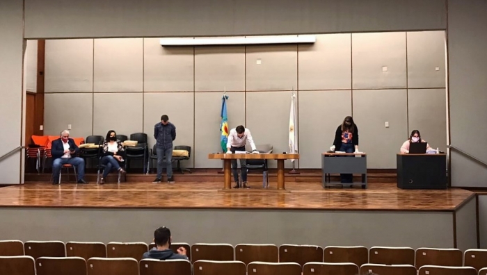 Acto de apertura de sobres en el Auditorio del Ministerio de Infraestructura y Servicios Públicos