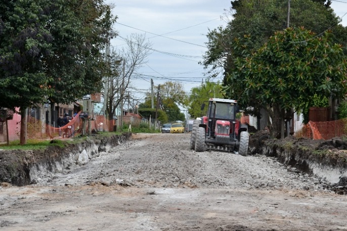 Trabajos de reurbanización en Barrio "Don Orione".