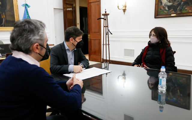 La provincia de Buenos Aires firmó convenios para el desarrollo territorial y habitacional