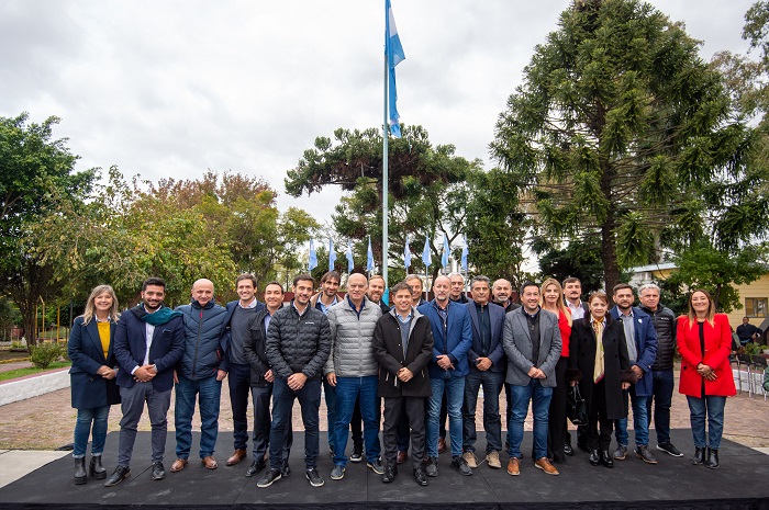 Firma de convenios en Lanús