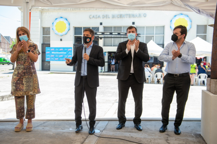 Kicillof anunció la vacunación libre con tercera dosis para mayores de 60 años, trabajadores de la salud e inmunodeprimidos