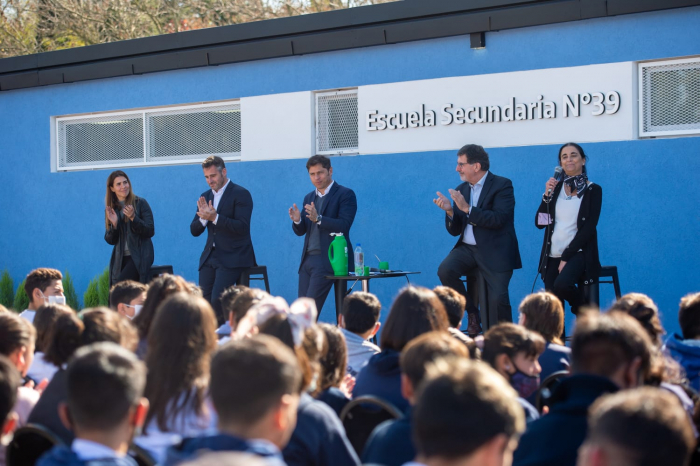 Kicillof encabezó la inauguración de la Escuela Secundaria 39 en Pilar