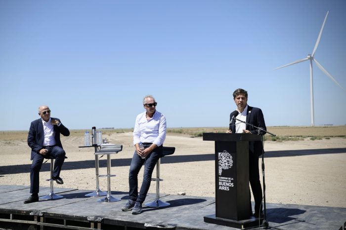 Kicillof recorrió las obras de ampliación del Parque Eólico Pampa Energía IV