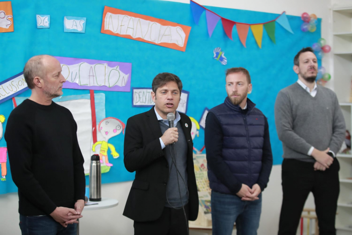 Kicillof lanzó una línea de crédito especial para trabajadores y trabajadoras de la educación