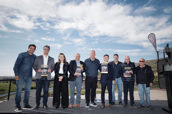 Kicillof encabezó la reinauguración del Autódromo Juan Manuel Fangio Kicillof encabezó la reinauguración del Autódromo Juan Manuel Fangio