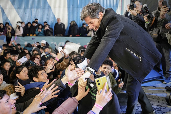 Kicillof encabezó el acto por el 15° aniversario del programa Envión  
