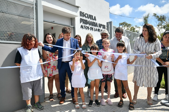 Inauguración Escuela Primaria N°83