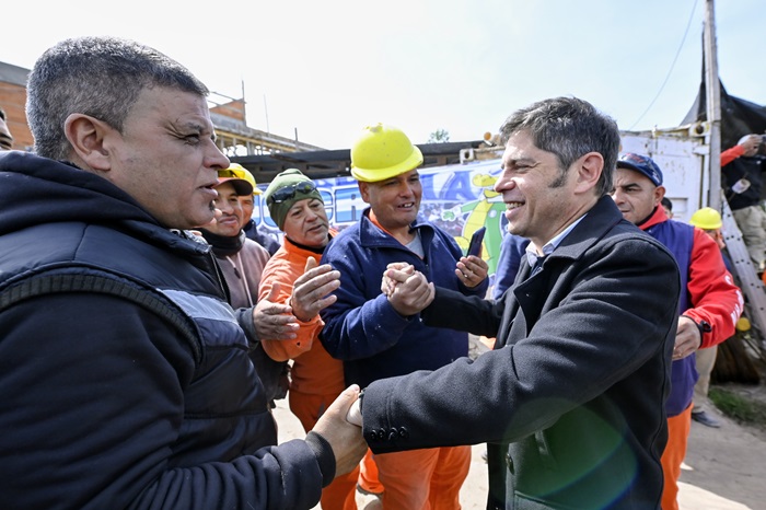 Kicillof recorrió los avances de las obras del nuevo Polo Educativo en La Carolina