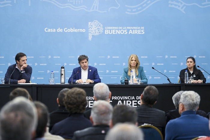 Kicillof y Kreplak se reunieron con intendentes para repudiar el ajuste del Gobierno nacional en materia de salud