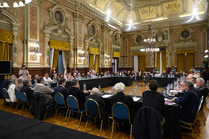 Kicillof encabezó el 2° Encuentro de Política Nuclear y Soberanía Energética Kicillof encabezó el 2° Encuentro de Política Nuclear y Soberanía Energética