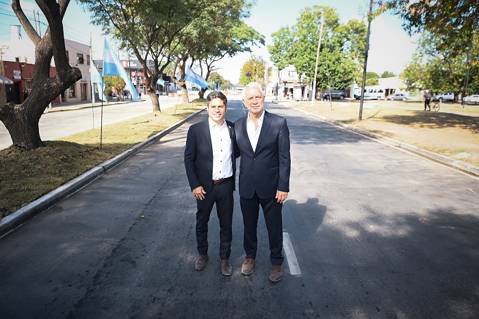 Kicillof y Alak recorrieron las obras de la Avenida 60 en Los Hornos