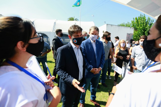 Kicillof, García y Cascallares recorrieron el operativo Mi Registro, Mi Barrio