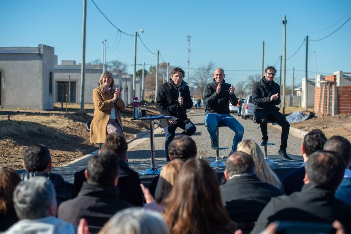 Kicillof presentó el programa de créditos Buenos Aires CREA