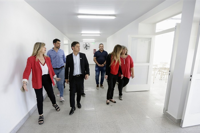 Kicillof inauguró un nuevo edificio para ampliar la Escuela Primaria N° 19