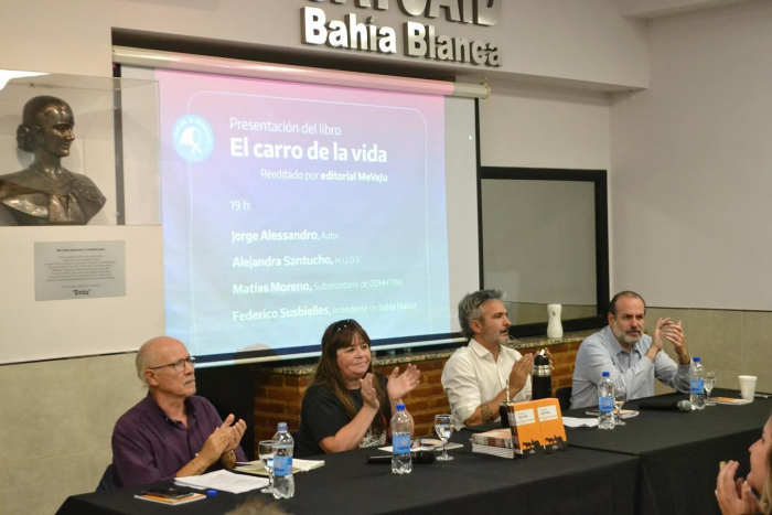 Derechos Humanos presentó el libro “El carro de la vida”