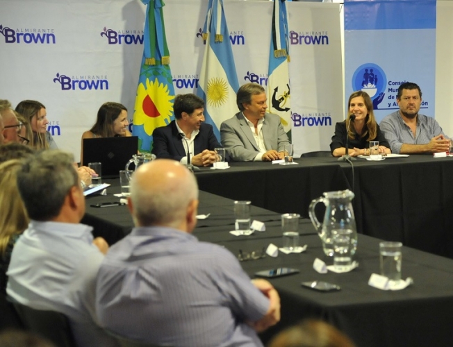 RAVERTA Y ARROYO PRESIDIERON LA ADHESIÓN DE LOMAS DE ZAMORA Y ALMIRANTE BROWN AL PROGRAMA ARGENTINA CONTRA EL HAMBRE