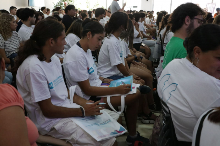 Más de 300 jóvenes participaron de un nuevo Foro hacía una Ley Provincial de y para las Juventudes que se realizó en Olavarría.