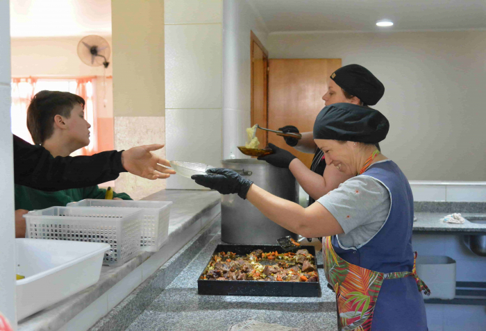 Comedores escolares de calidad para las y los estudiantes