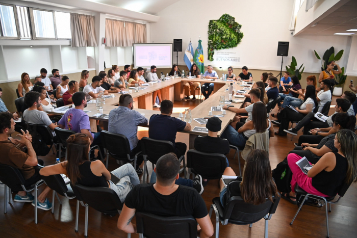 Se realizó una reunión de trabajo previa al comienzo de los foros “Hacia una Ley Provincial de Juventudes”.