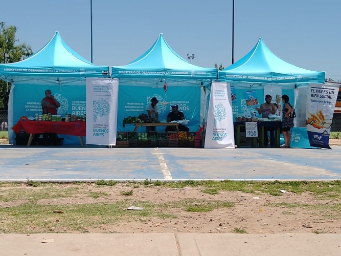 Mercado de productores familiares en Itatí En Quilmes