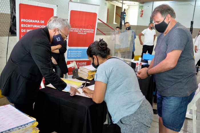 FIRMA DE ESCRITURAS EN TIGRE