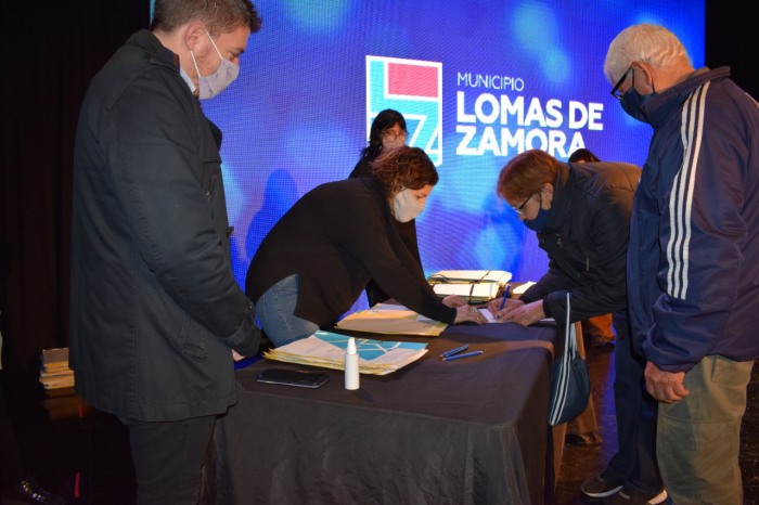 Firma de escritura en Lomas de Zamora