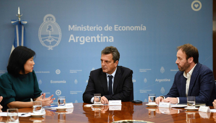 El Programa de mejora de los servicios de provisión de agua potable beneficiará a 700 mil habitantes de 28 municipios de la Provincia. El Programa de mejora de los servicios de provisión de agua potable beneficiará a 700 mil habitantes de 28 municipios de la Prov