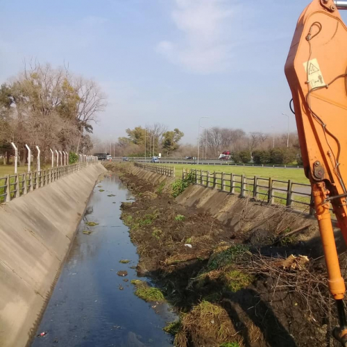 Limpieza del arroyo Soto