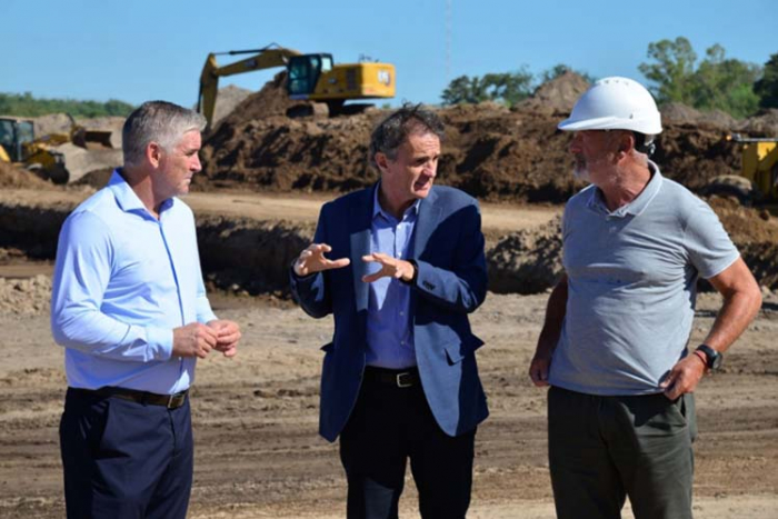 Katopodis supervisó obras hidráulicas en Navarro