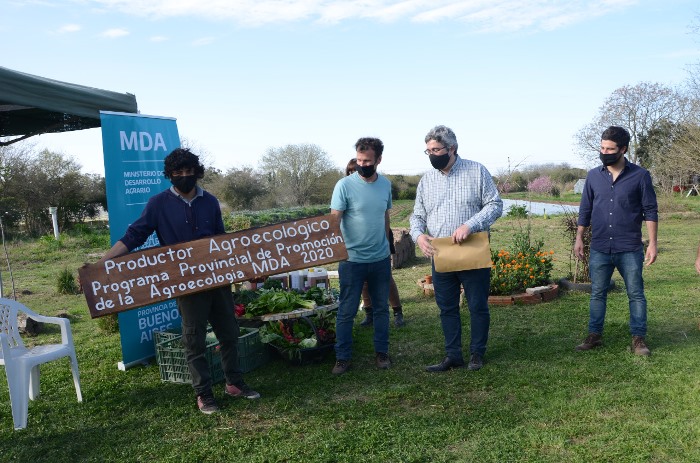 PRIMERAS CERTIFICACIONES A PRODUCTORES AGROECOLÓGICOS 