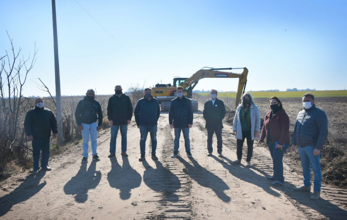 Rodríguez presentó avances de obras en caminos rurales