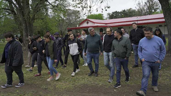 El ministro de Desarrollo Agrario visitó la CEI Bellocq