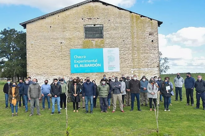 El ministro Rodríguez inauguró la Chacra Experimental MDA El Albardón, en Rauch