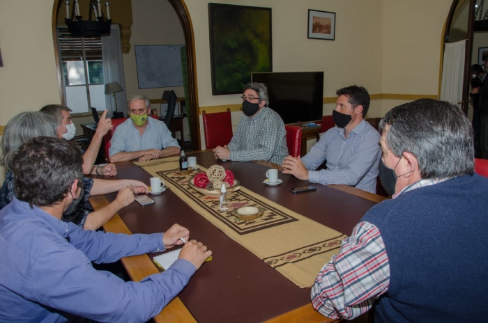 EL MINISTRO RODRÍGUEZ JUNTO AL INTENDENTE DE CHASCOMÚS