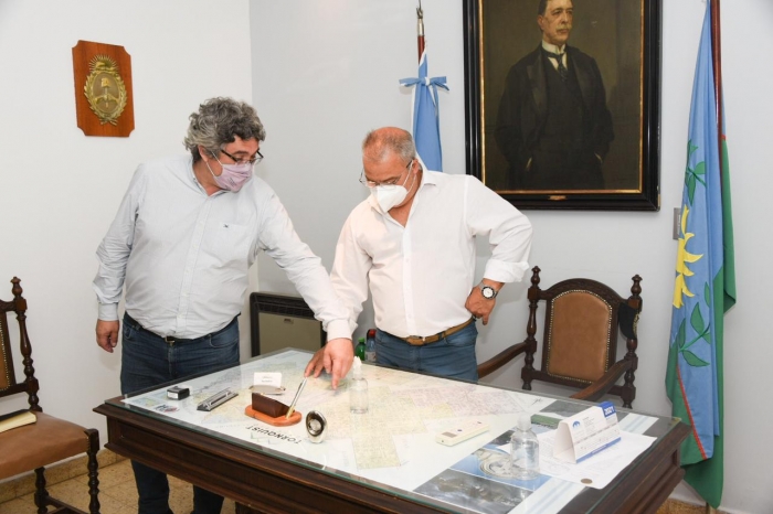 EL MINISTRO RODRÍGUEZ ANUNCIÓ OBRAS DE MEJORA DE CAMINOS RURALES PARA EL MUNICIPIO DE TORNQUIST