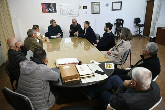 Javier Rodríguez: Mejorar la infraestructura rural potencia el desarrollo local