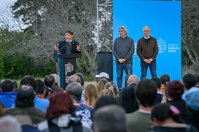 Kicillof encabezó junto a Javier Rodríguez el Encuentro de la Ruralidad