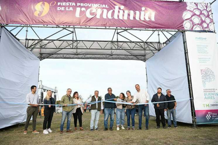 El ministro Javier Rodríguez inauguró la 9° Fiesta de la Vendimia Bonaerense en Saldungaray