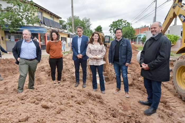 El Ministro Nardini en la recorrida por Moreno