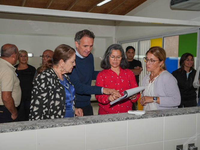 Katopodis recorrió obras de infraestructura en Presidente Perón