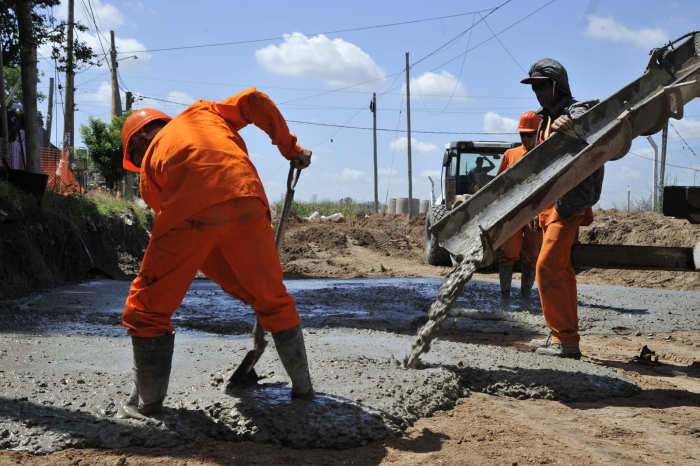 Obras de pavimento en Merlo