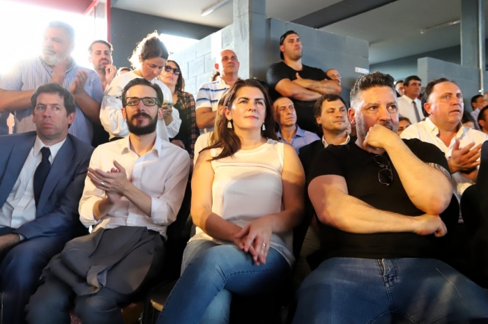 El ministro Simone en el acto de presentación