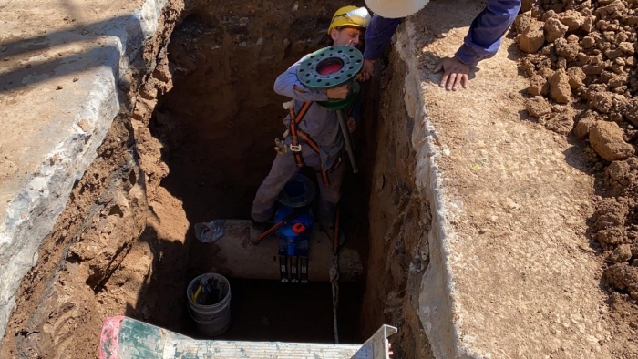 Trabajos de agua potable en Villa Itatí