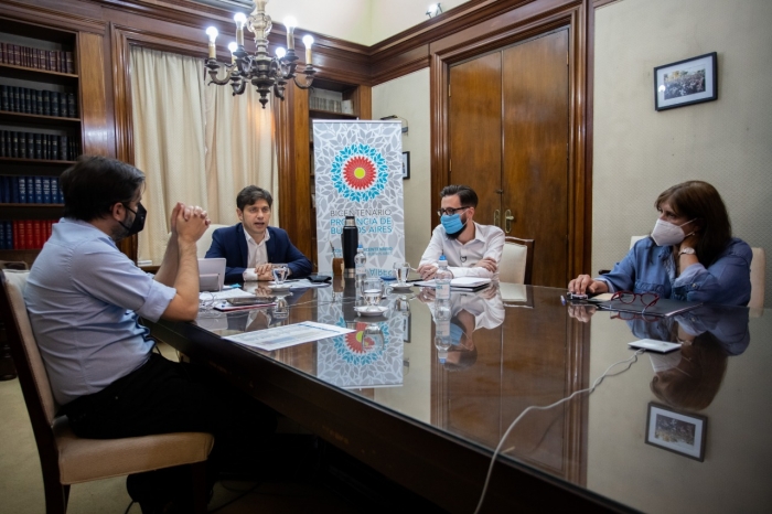 Kicillof y Simone firmaron convenios para 71 obras de infraestructura en 44 municipios bonaerenses