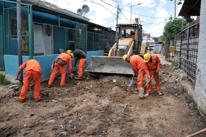 Avanzan las obras de urbanización barrial en Villa Porá